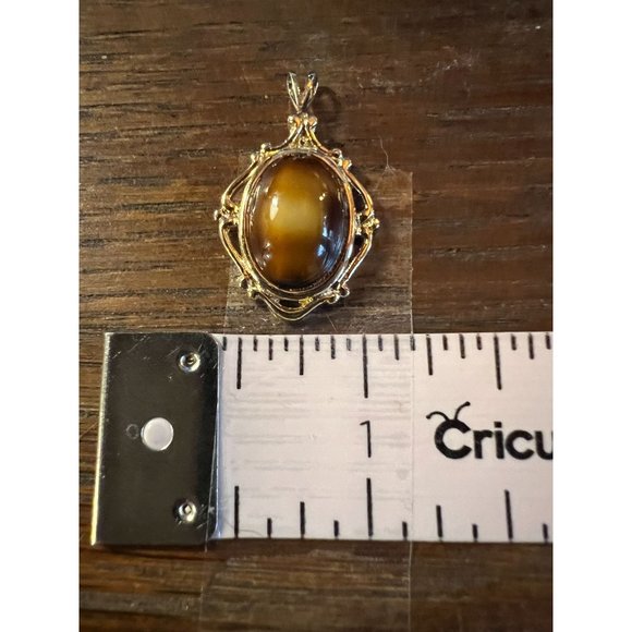 Vintage Gold Tone Faux Tiger Eye P Carson Pirie Scott Pendant - Picture 16 of 16